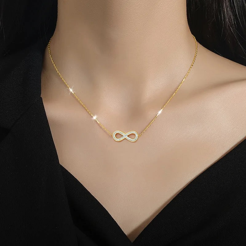 18k Gold Infinite Love Necklace